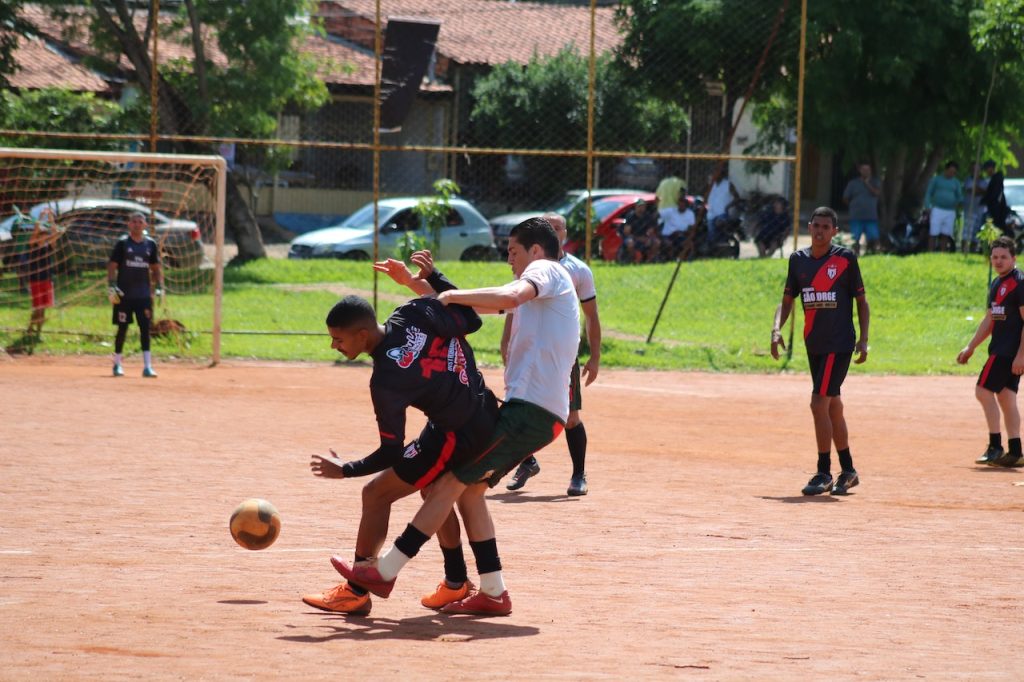 men playing football, sports injuries